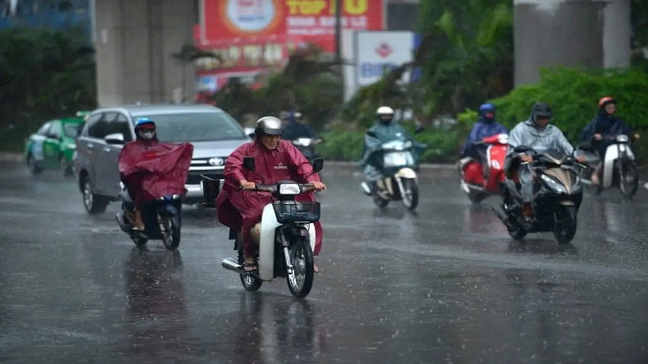 عواصف رعدية واسعة في الشمال وسط استمرار الطقس الحار بمناطق الجنوب